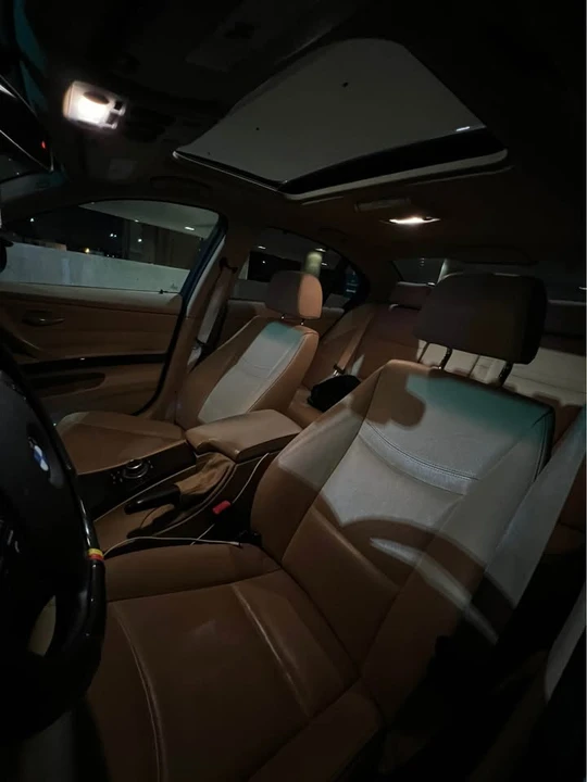 2011 BMW E90 3 Series Sedan - Image 7 of 13