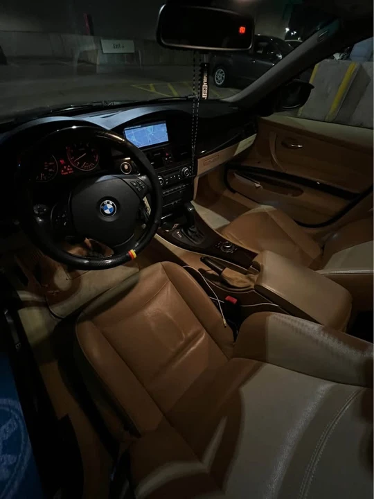 2011 BMW E90 3 Series Sedan - Image 6 of 13