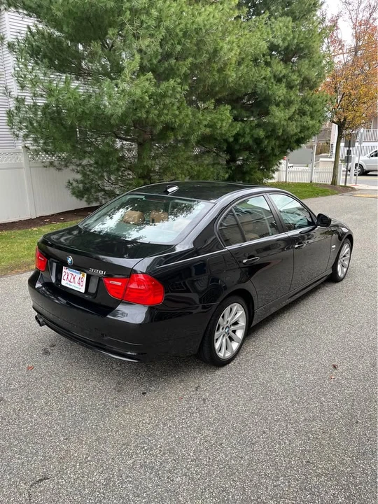 2011 BMW E90 3 Series Sedan - Image 6 of 20