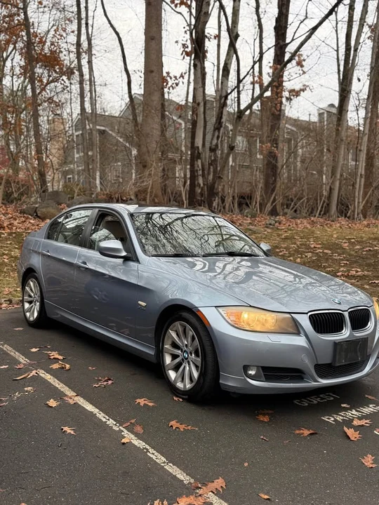 2011 BMW E90 3 Series Sedan - Image 3 of 12