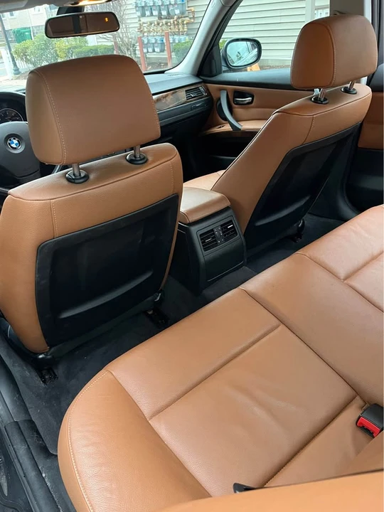 2011 BMW E90 3 Series Sedan - Image 16 of 20