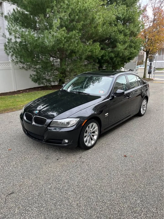 2011 BMW E90 3 Series Sedan - Image 19 of 20