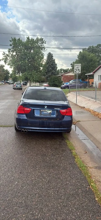 2011 BMW E90 3 Series Sedan - Image 2 of 4