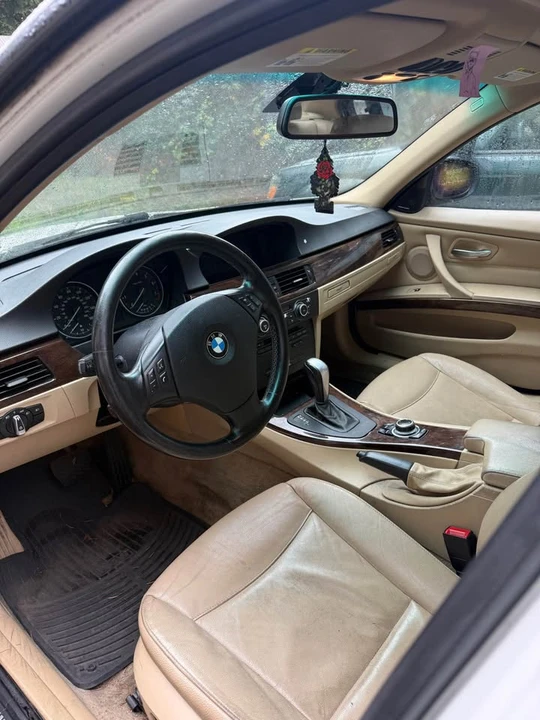 2011 BMW E90 3 Series Sedan - Image 7 of 7