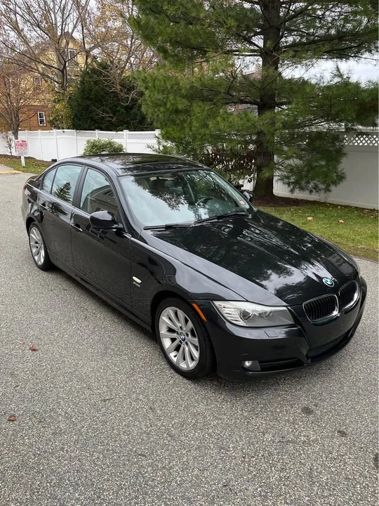 2011 BMW E90 3 Series Sedan - Image 17 of 20