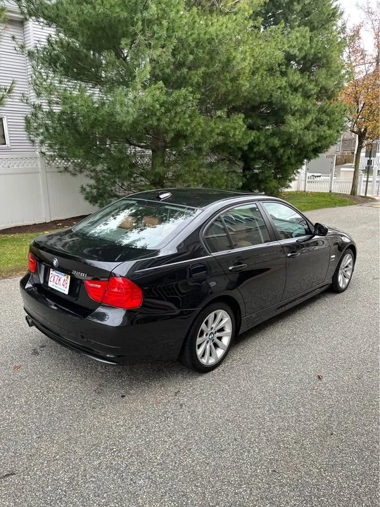 2011 BMW E90 3 Series Sedan - Image 18 of 20