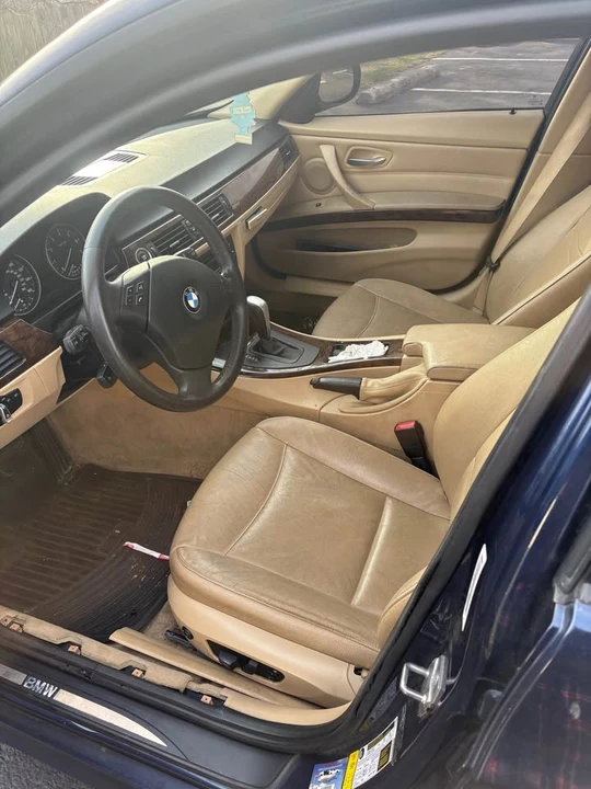 2011 BMW E90 3 Series Sedan - Image 8 of 9