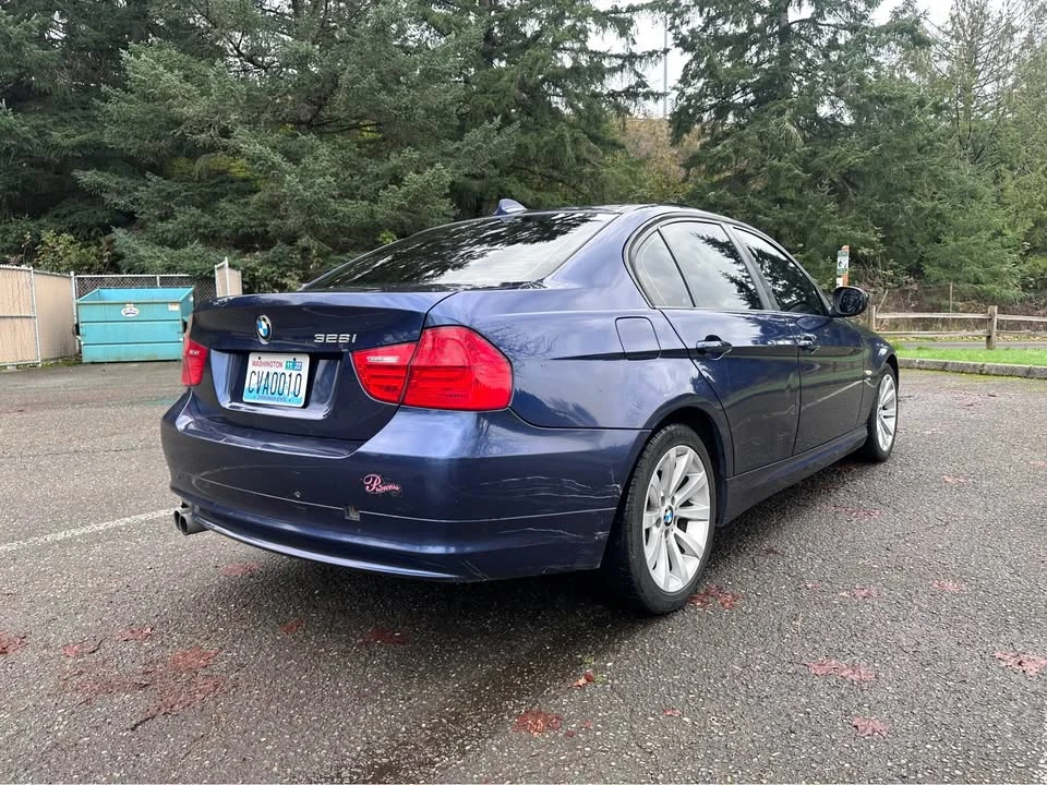 2011 BMW E90 3 Series Sedan - Image 5 of 13