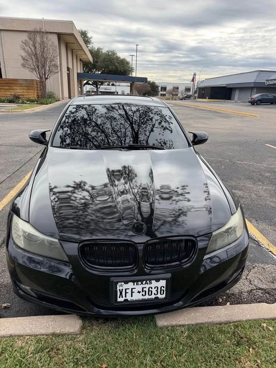 2011 BMW E90 3 Series Sedan - Image 2 of 12