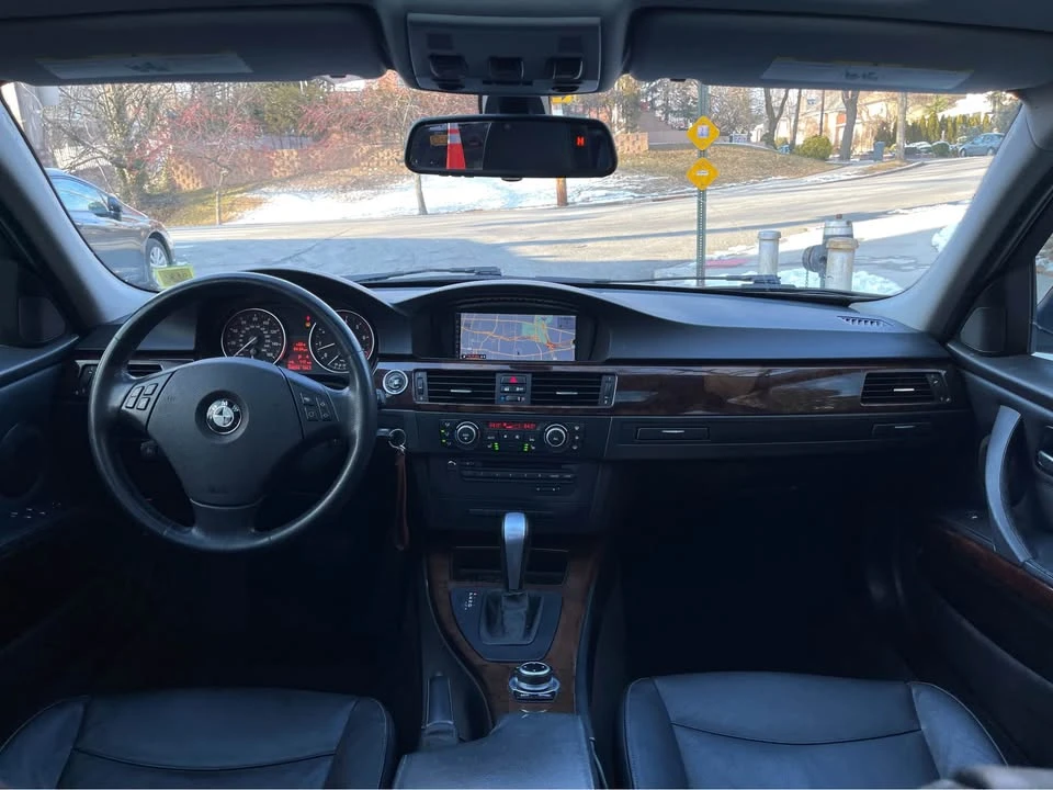 2011 BMW E90 3 Series Sedan - Image 13 of 19