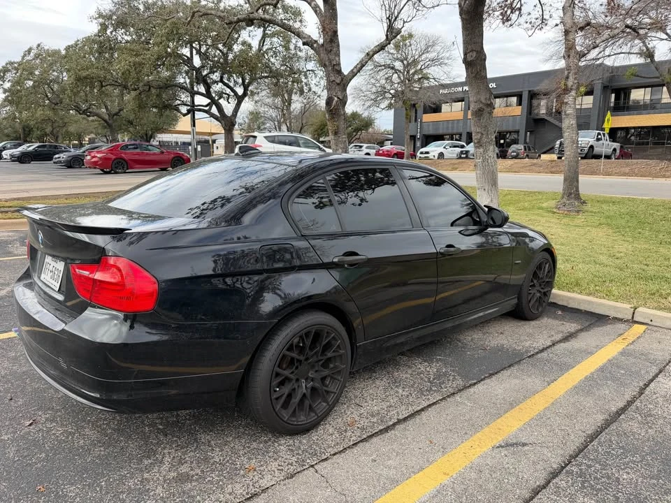 2011 BMW E90 3 Series Sedan - Image 3 of 12