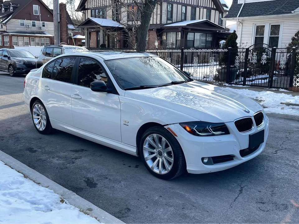 2011 BMW E90 3 Series Sedan - Image 2 of 19