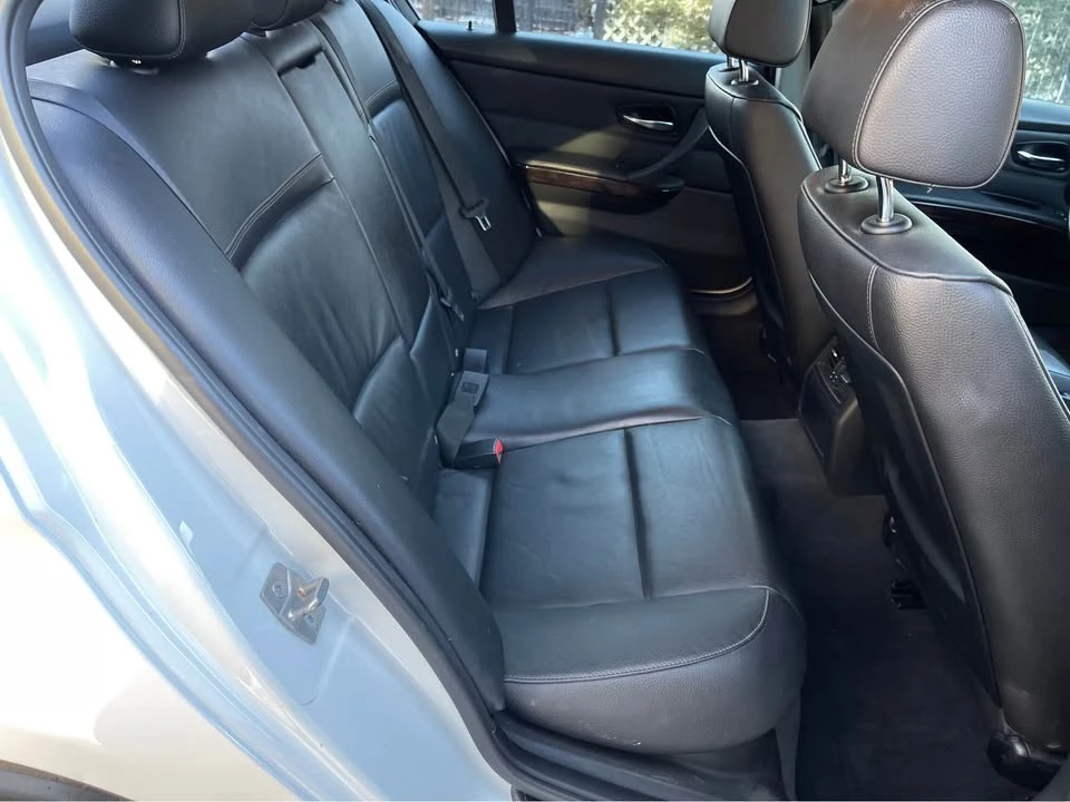 2011 BMW E90 3 Series Sedan - Image 17 of 19