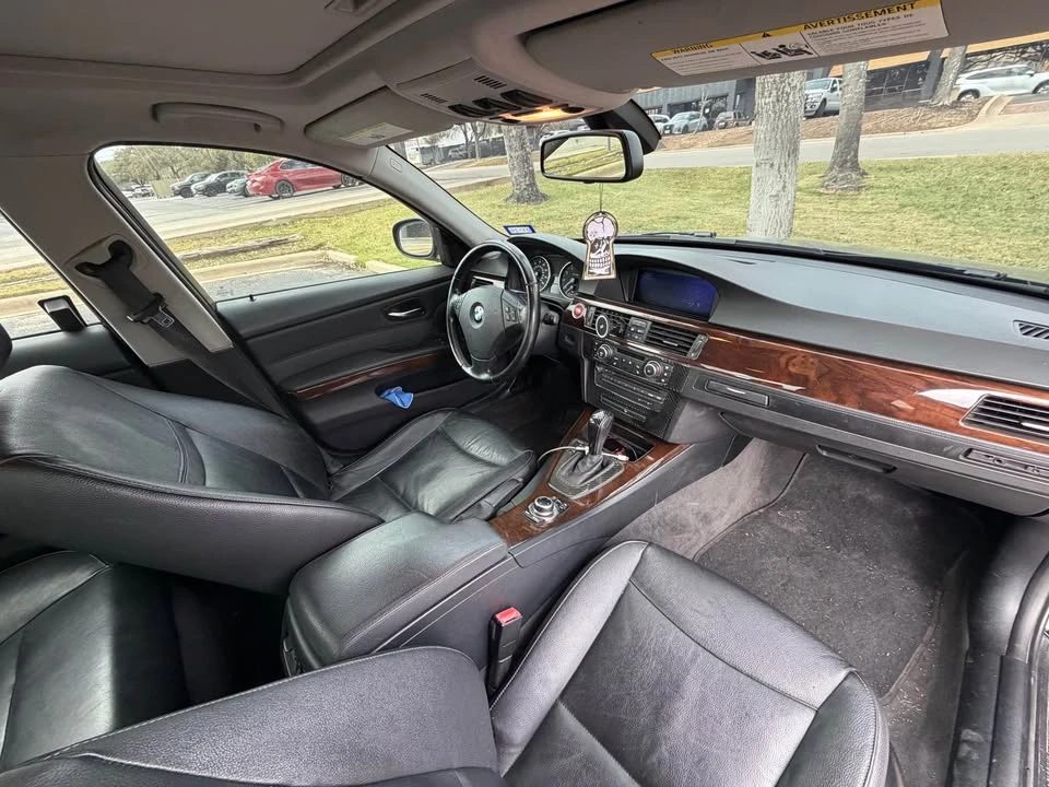 2011 BMW E90 3 Series Sedan - Image 7 of 12