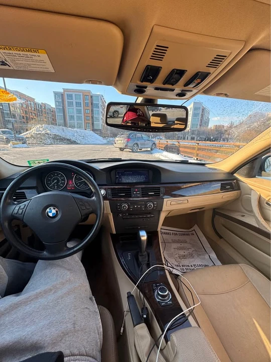 2011 BMW E90 3 Series Sedan - Image 12 of 17