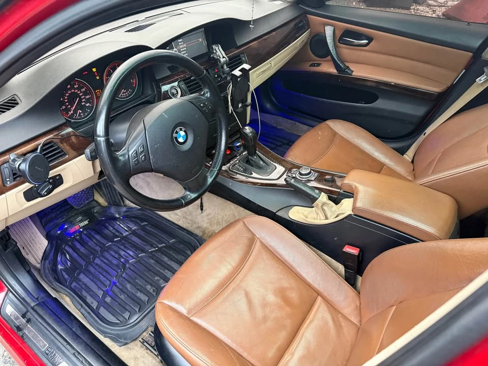 2011 BMW E90 3 Series Sedan - Image 6 of 10