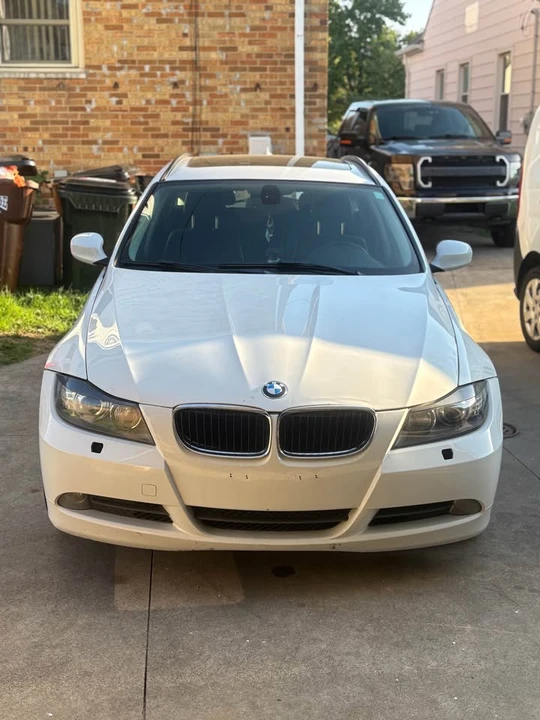 2011 BMW E91 3 Series Touring - Image 4 of 9