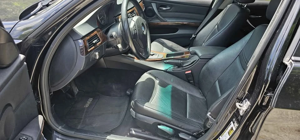 2011 BMW E90 3 Series Sedan - Image 8 of 13