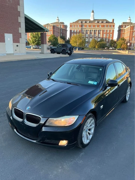 2011 BMW E90 3 Series Sedan - Image 3 of 18