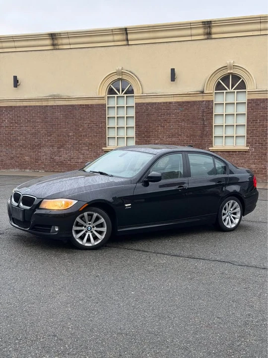 2011 BMW E90 3 Series Sedan - Image 2 of 12