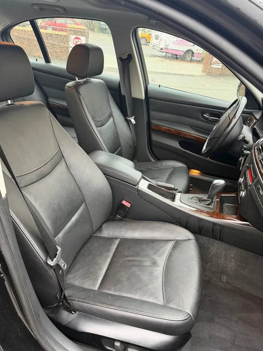 2011 BMW E90 3 Series Sedan - Image 9 of 12