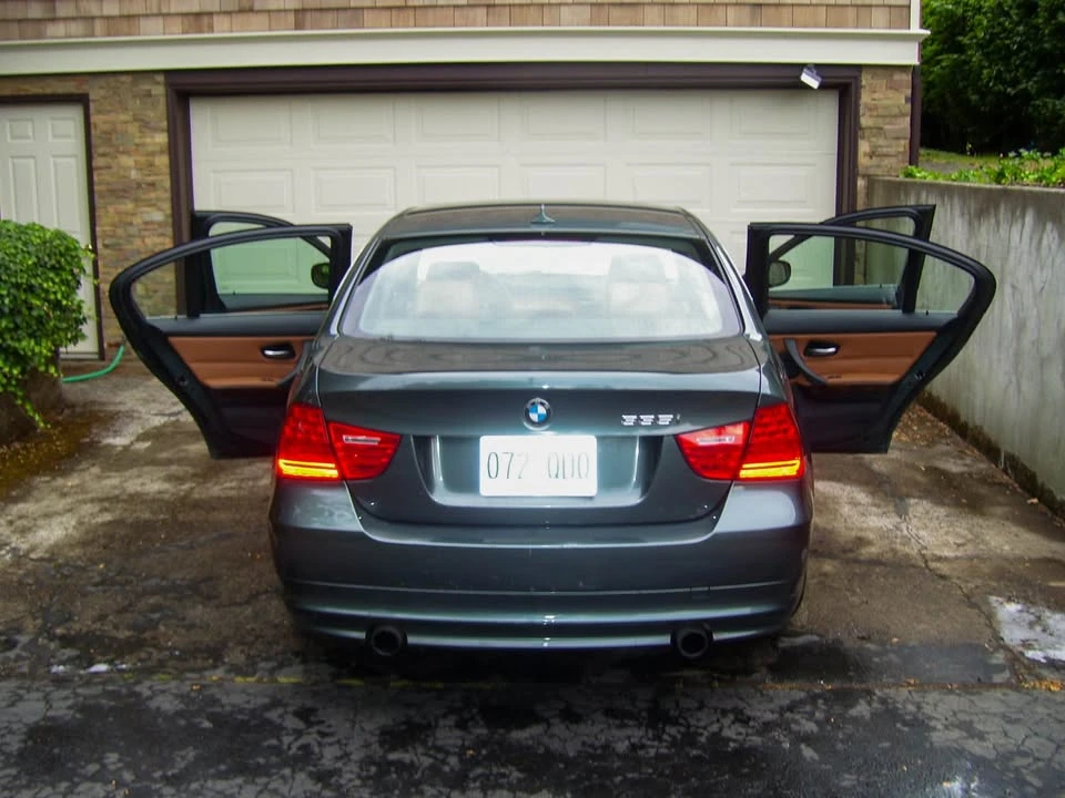 2011 BMW E90 335i Sedan - Image 6 of 8