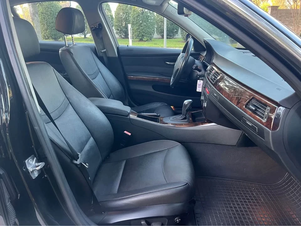 2011 BMW E90 335i Sedan - Image 11 of 12