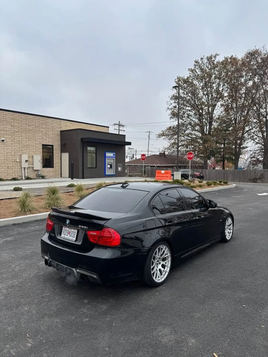 2011 BMW E90 335i Sedan - Image 4 of 11