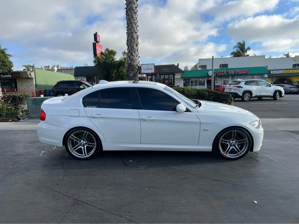 2011 BMW E90 335i Sedan - Image 5 of 12