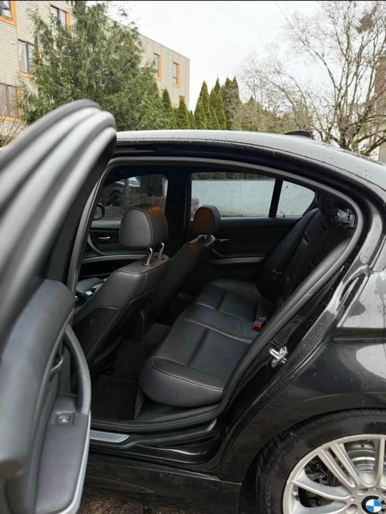 2011 BMW E90 335i Sedan - Image 11 of 16