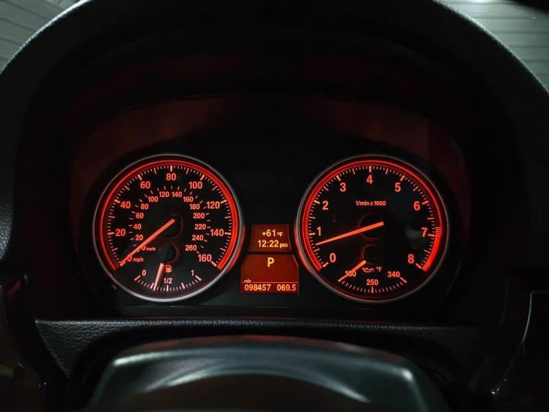 2011 BMW E93 335i Convertible - Image 16 of 20