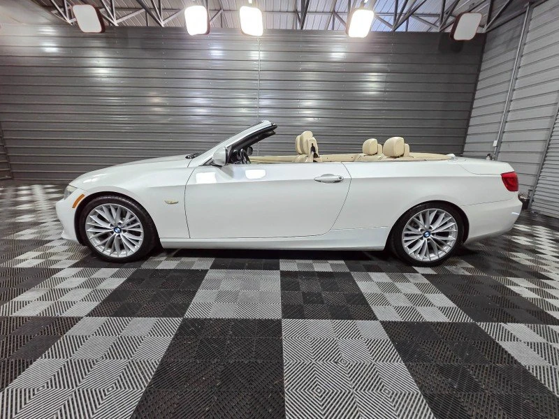 2011 BMW E93 335i Convertible - Image 8 of 20