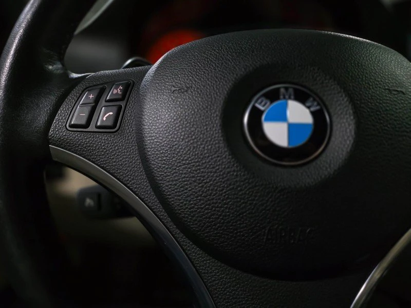 2011 BMW E93 335i Convertible - Image 14 of 20