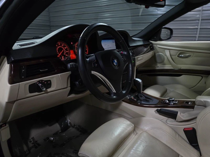 2011 BMW E93 335i Convertible - Image 11 of 20