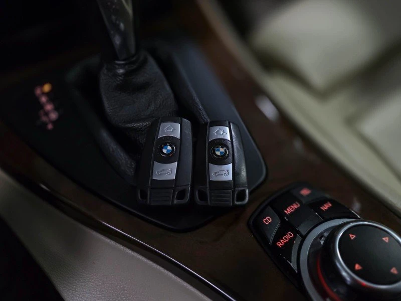 2011 BMW E93 335i Convertible - Image 20 of 20