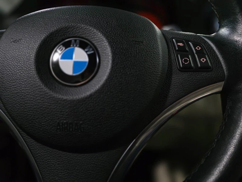 2011 BMW E93 335i Convertible - Image 15 of 20