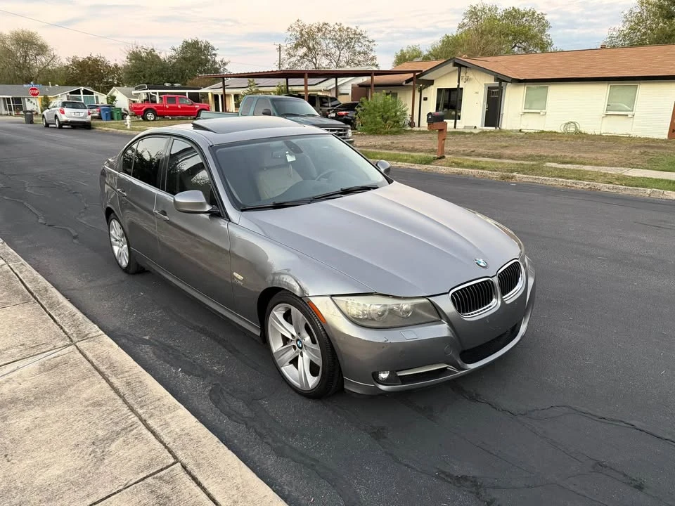 2011 BMW E90 335i Sedan - Image 6 of 6
