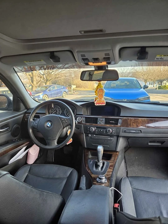 2011 BMW E90 335i Sedan - Image 7 of 10