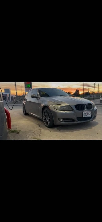 2011 BMW E90 335i Sedan - Image 2 of 3