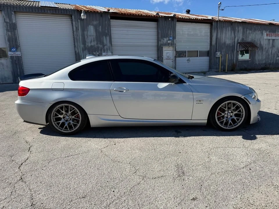 2011 BMW E92 335i Coupe - Image 6 of 17