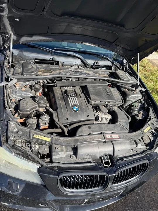 2011 BMW E90 335i Sedan - Image 13 of 14