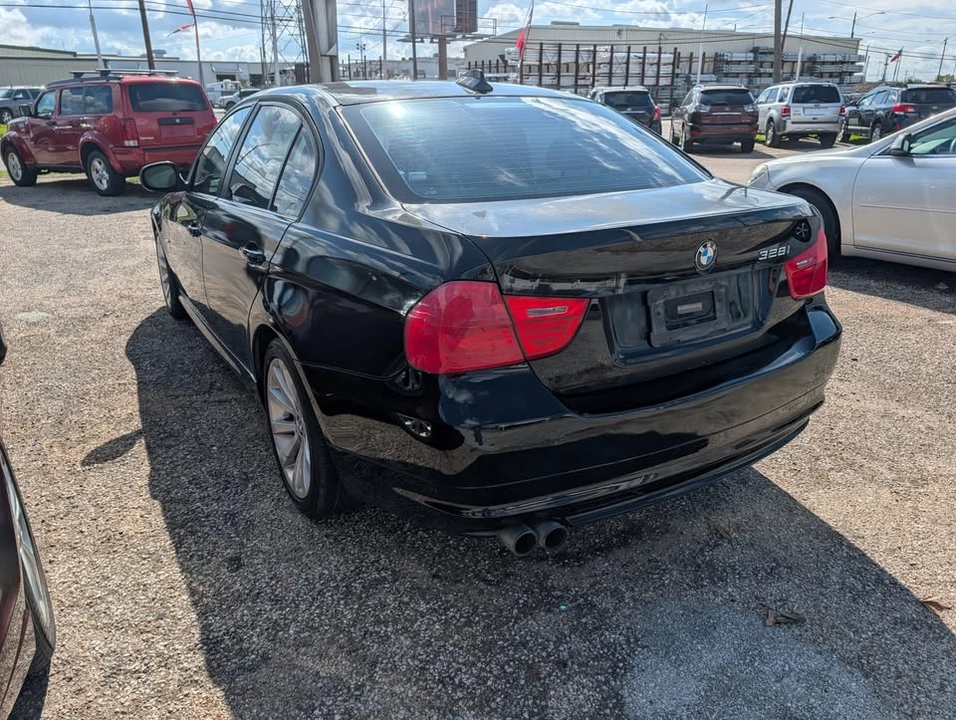 2011 BMW E90 3 Series Sedan - Image 3 of 6