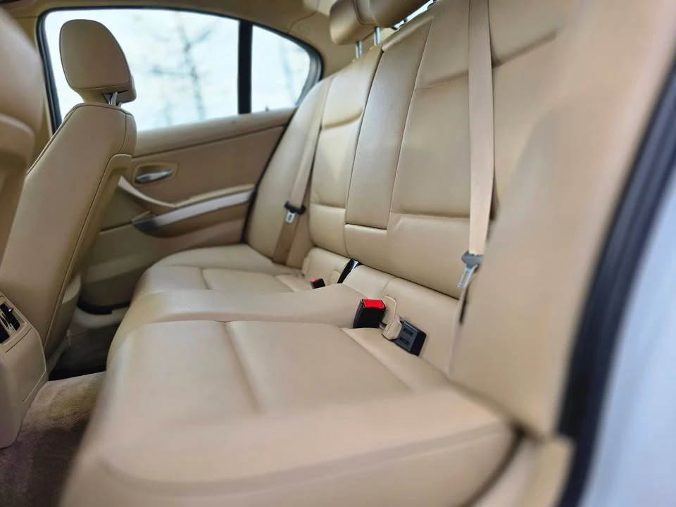 2011 BMW E90 3 Series Sedan - Image 17 of 20