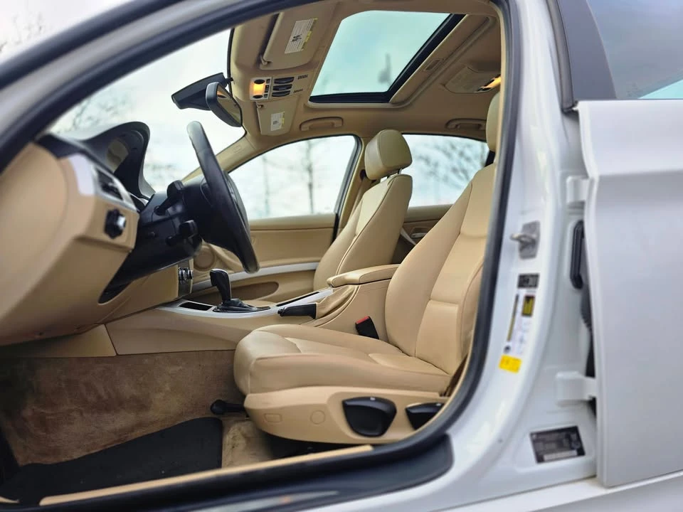 2011 BMW E90 3 Series Sedan - Image 11 of 20