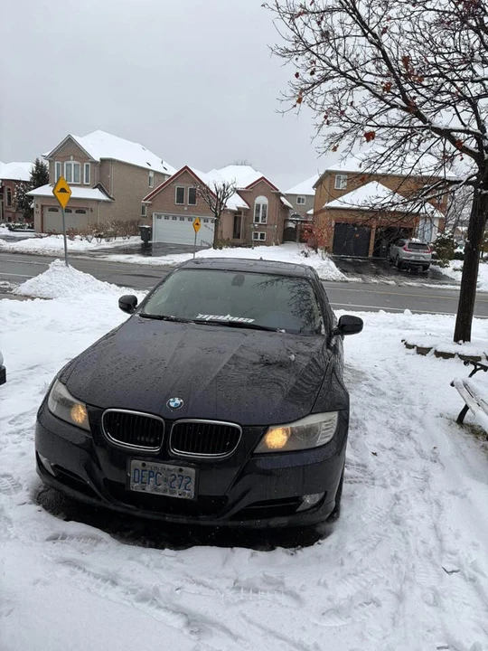 2011 BMW E90 3 Series Sedan - Image 7 of 9