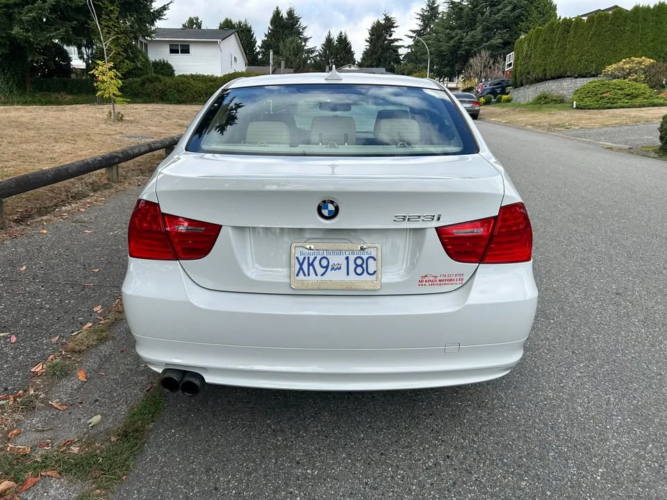 2011 BMW E90 3 Series Sedan - Image 7 of 12