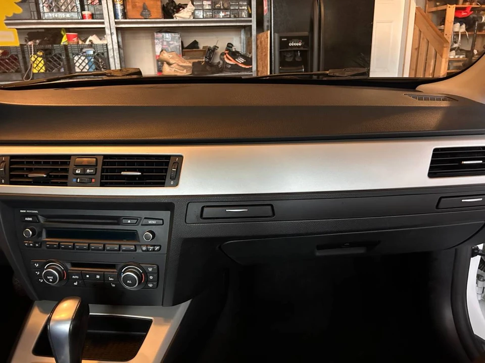 2011 BMW E90 3 Series Sedan - Image 10 of 10