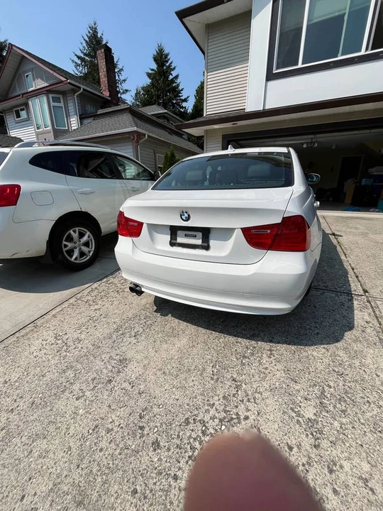 2011 BMW E90 3 Series Sedan - Image 3 of 10