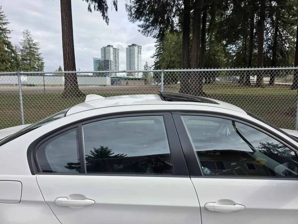 2011 BMW E90 3 Series Sedan - Image 4 of 19