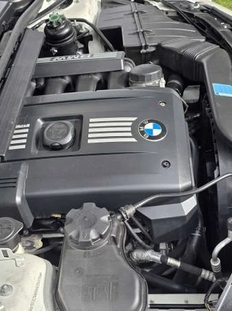 2011 BMW E90 3 Series Sedan - Image 17 of 19